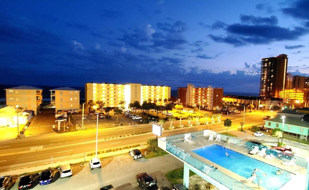 Hotel Beachside