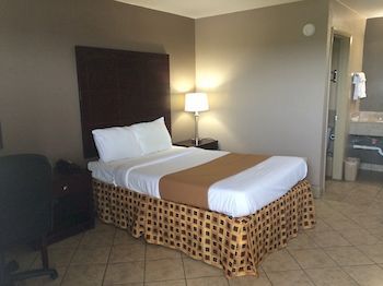 Beachside Hotel 3*