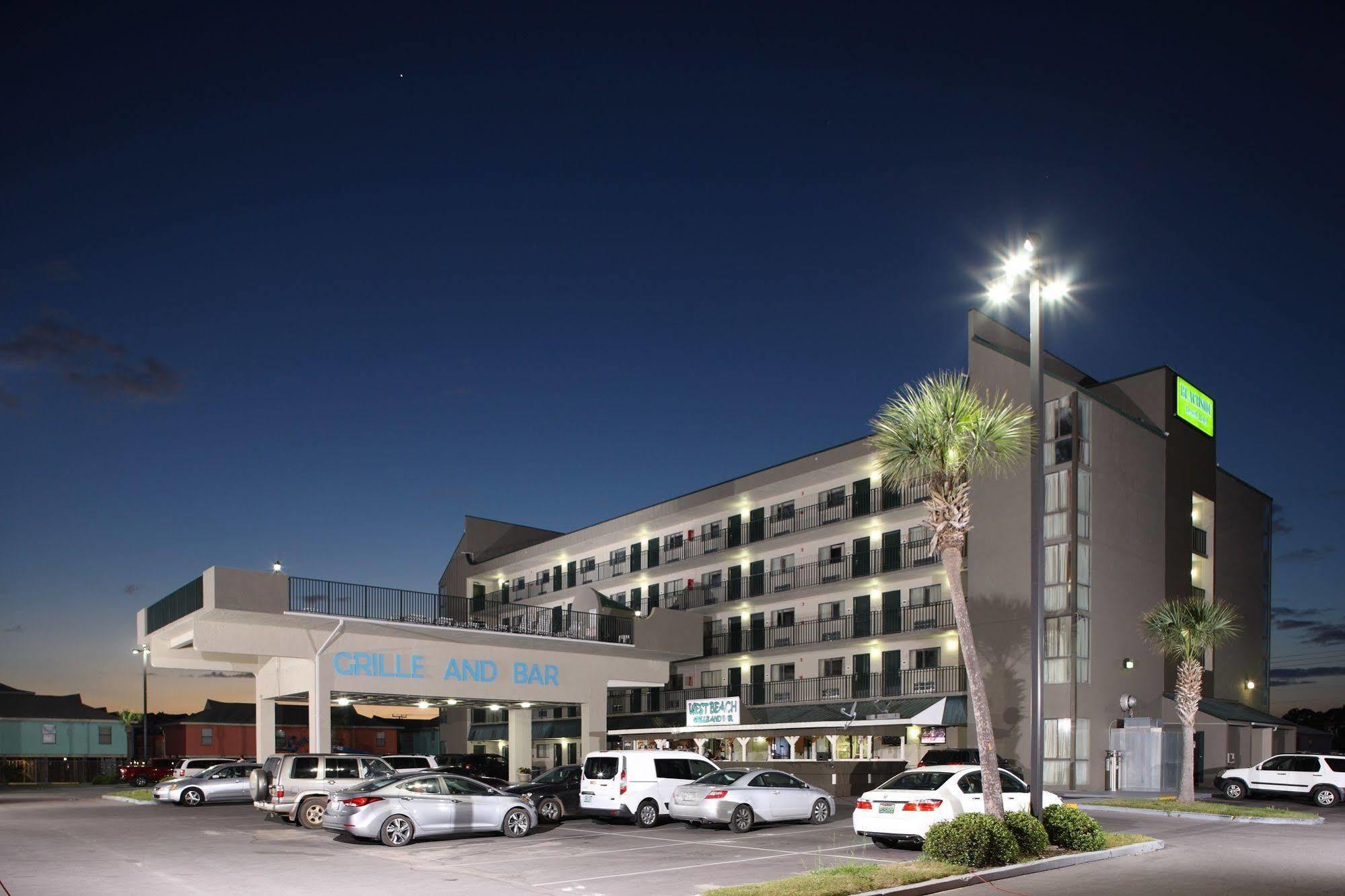 Beachside Hotel